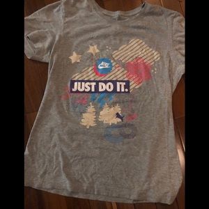 Nike T-shirt